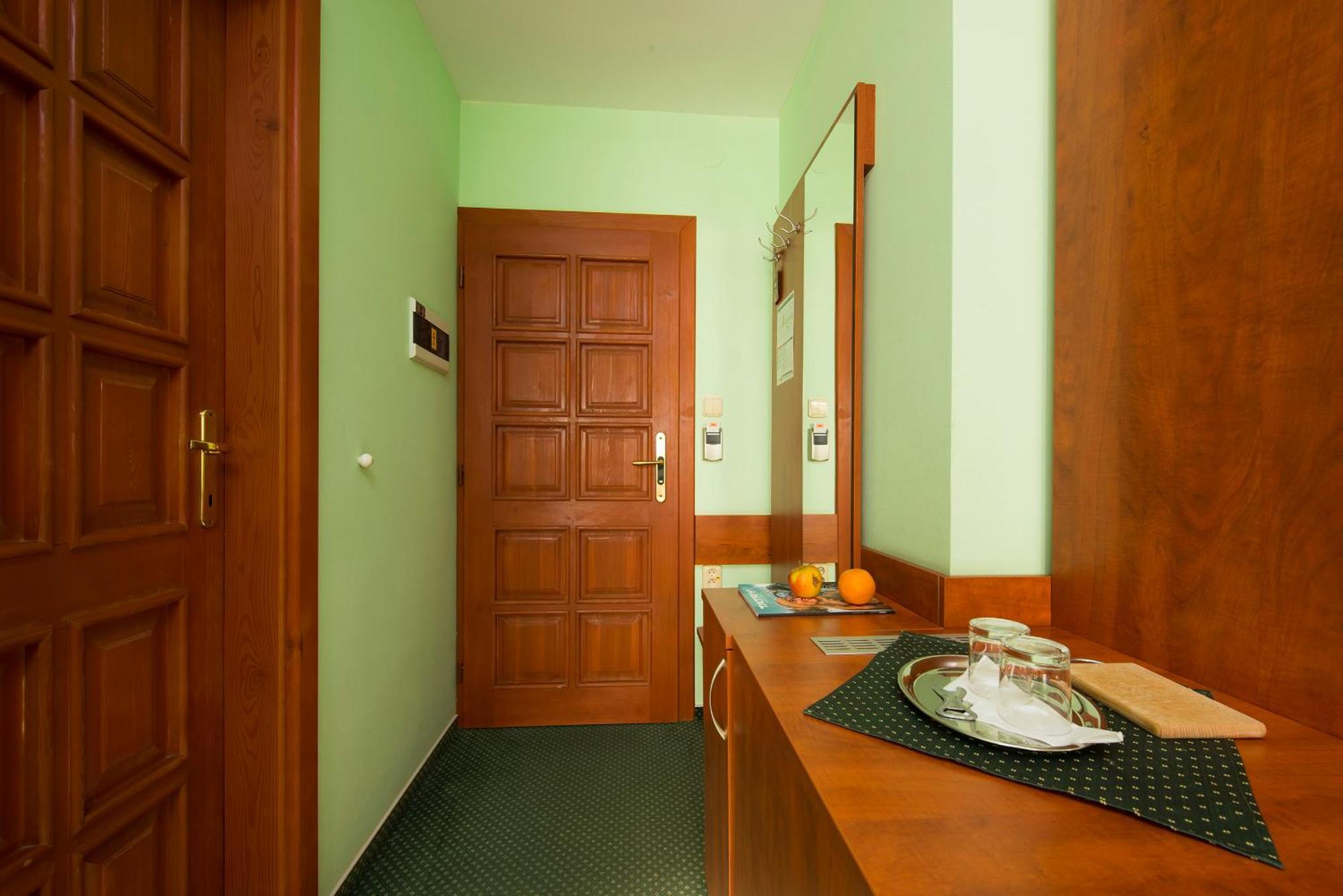 Hotel Polovnik Demanovska Dolina Ngoại thất bức ảnh