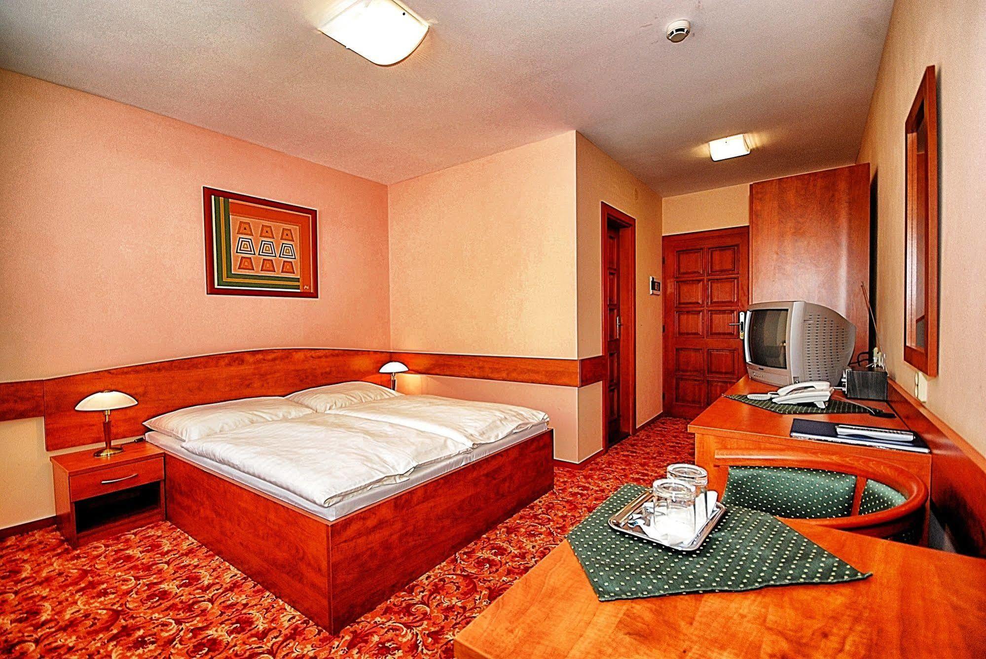 Hotel Polovnik Demanovska Dolina Ngoại thất bức ảnh