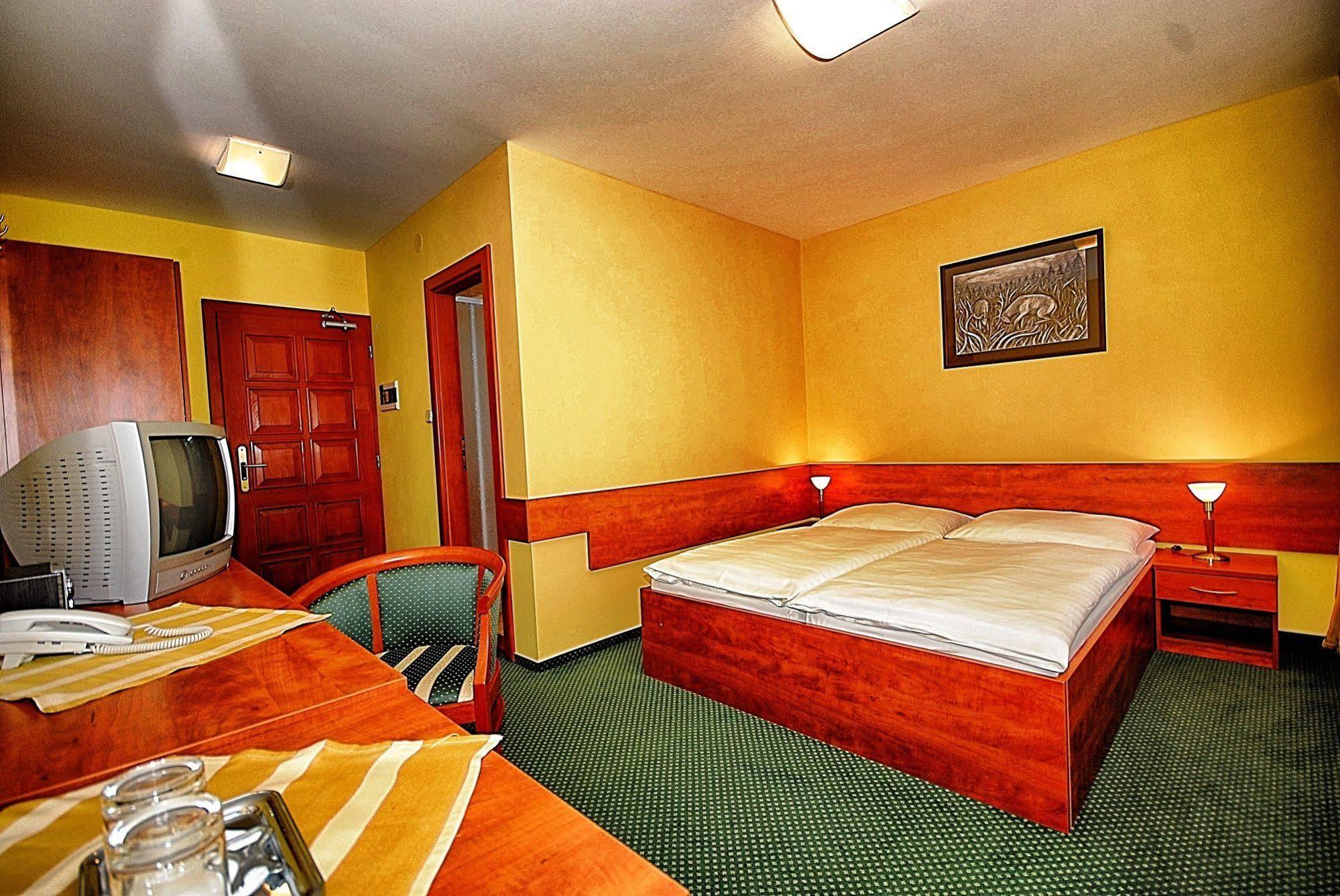 Hotel Polovnik Demanovska Dolina Ngoại thất bức ảnh